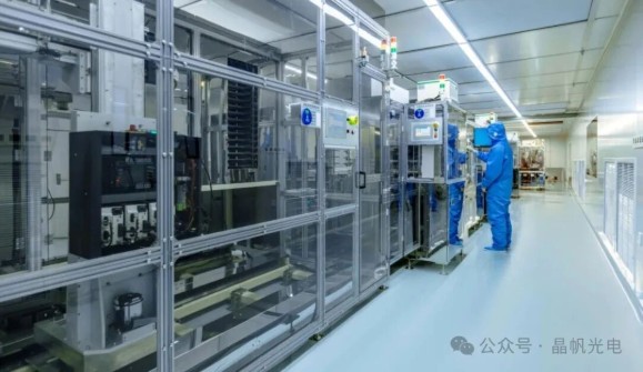 晶帆光电迎 “重量级” 调研！市政府参事团深入一线，为高质量发展划重点7.jpg